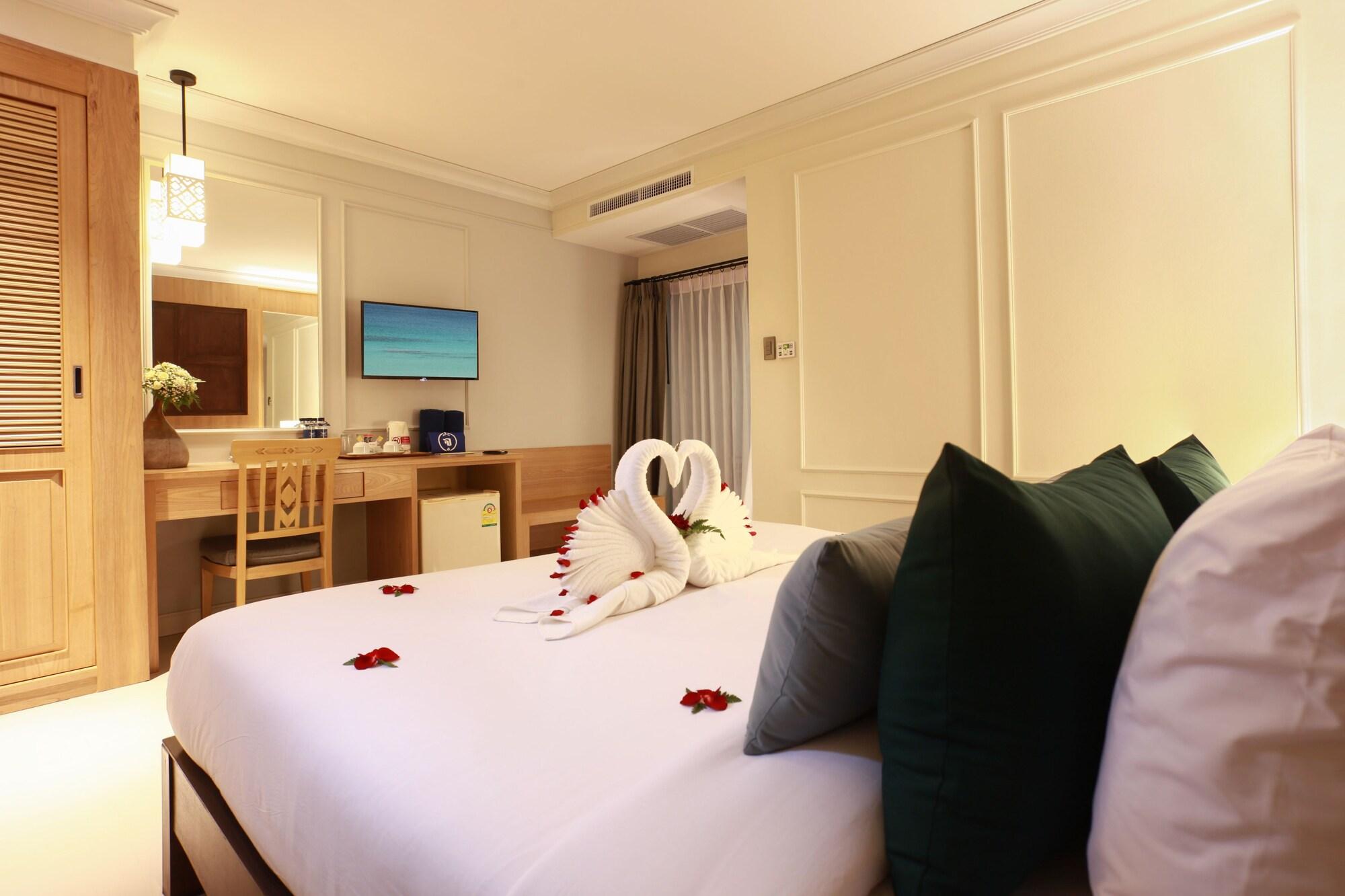 Adema Boutique โรงแรม Karon